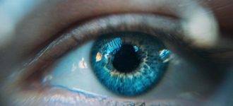 dry eye with tear contact lens